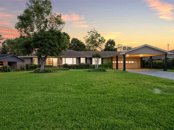 1309 Centennial Dr, Houston, TX 77055