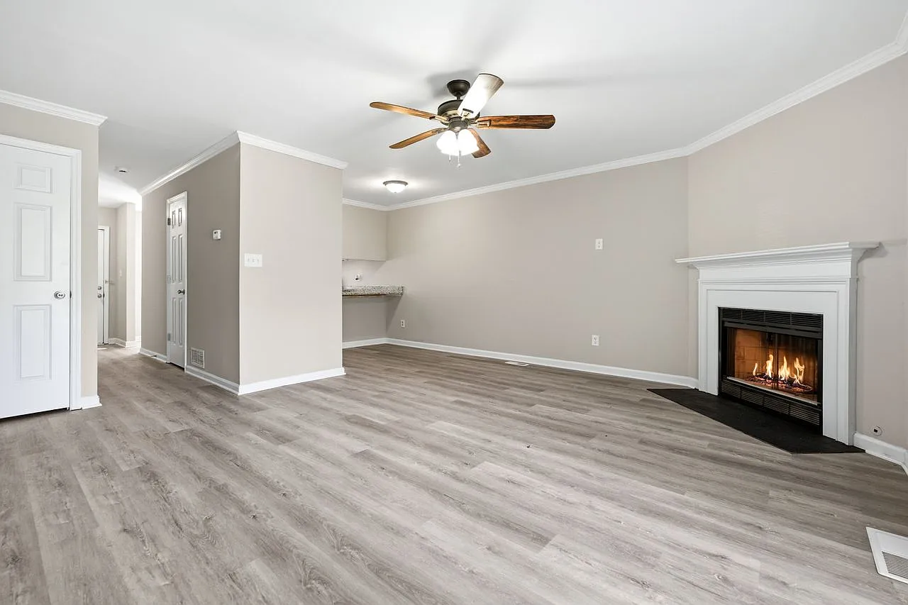 2 bed, 2.5 bath, 1162 sqft, $1,725 — Photo 4