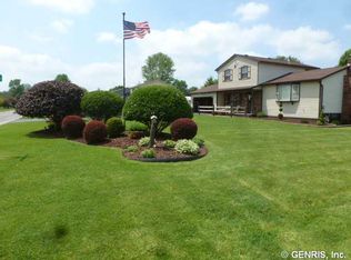 68 Alderbush Ln, Hamlin, NY 14464