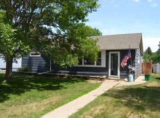 1108 4th Ave NE, Jamestown, ND 58401