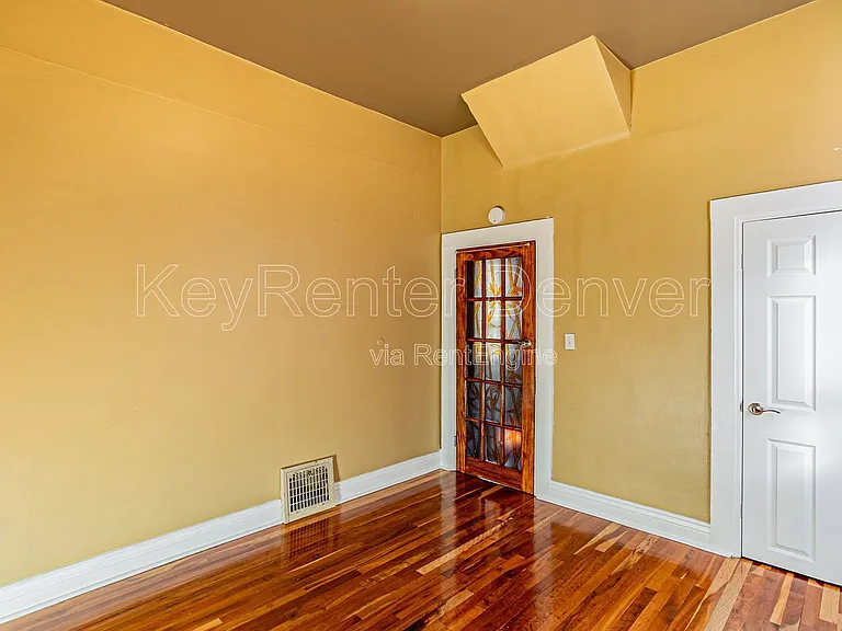 2105 W 31st Ave — Photo 16