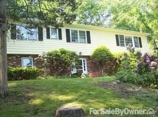 6 Brenner Ln, Norwalk, CT 06851