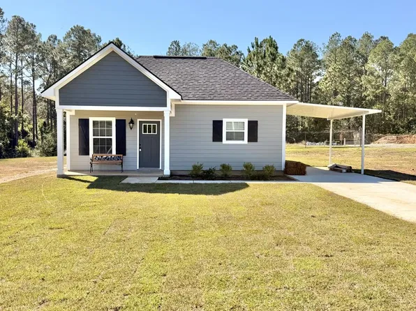 110 Pine Point Cir, Sylvester, GA 31791