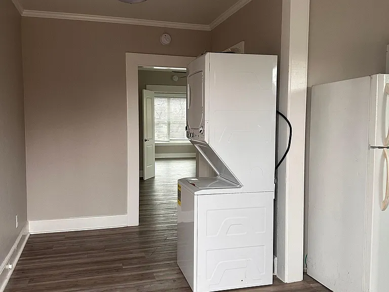 4625 E Side Ave #4 — Photo 11