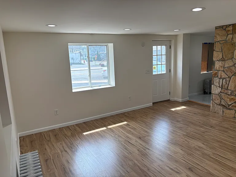 107 Union Ave — Photo 9