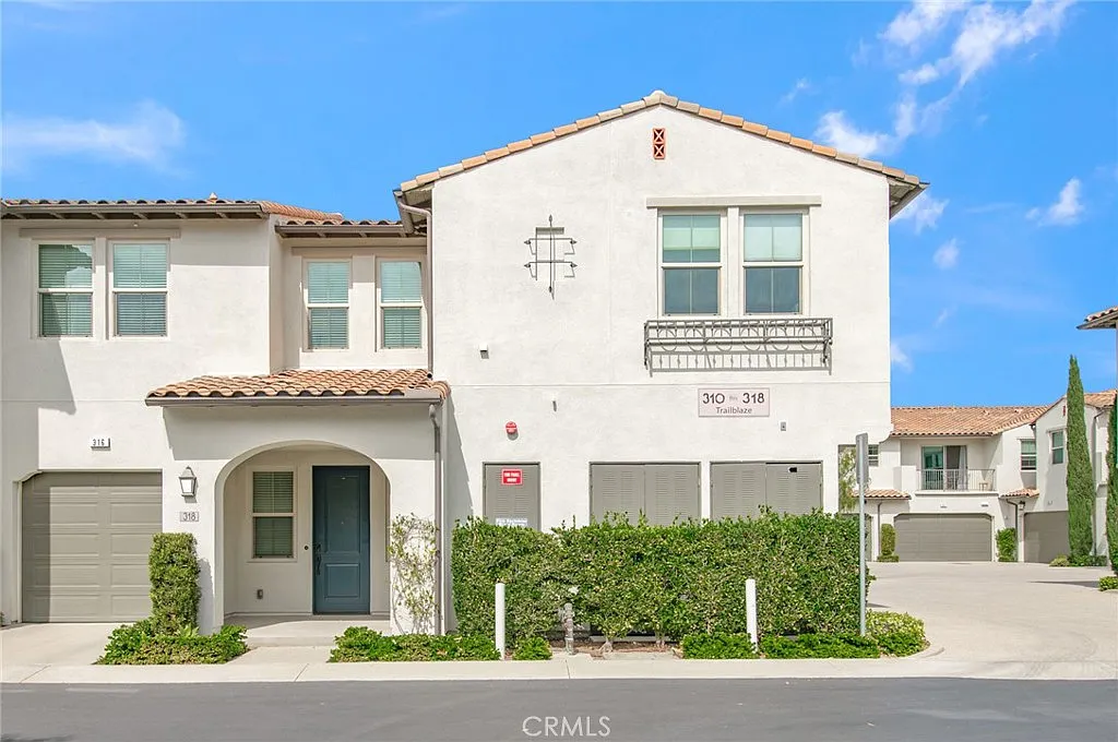 2 bed, 1546 sqft, $4,200 — Photo 1