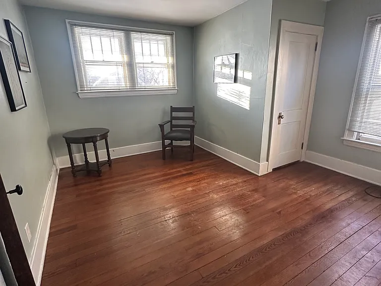 1046 Davis Ave NW — Photo 16