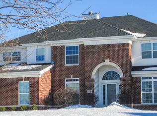 3426 Wheatland Cir, Geneva, IL 60134