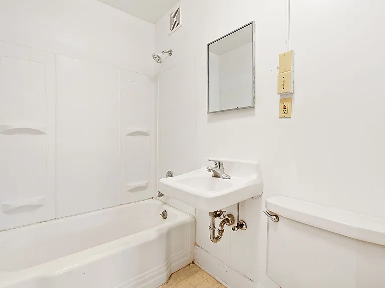 312 Grandview Dr #1 — Photo 7