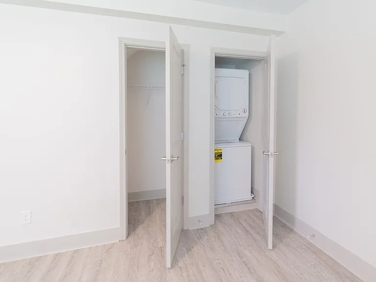 Emory Woods Apartments — Photo 29