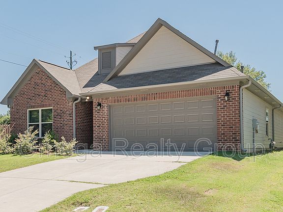 2nd image of 11506 Andrew Way