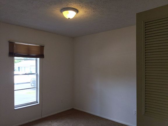 5th image of 37216 Clinton Ave