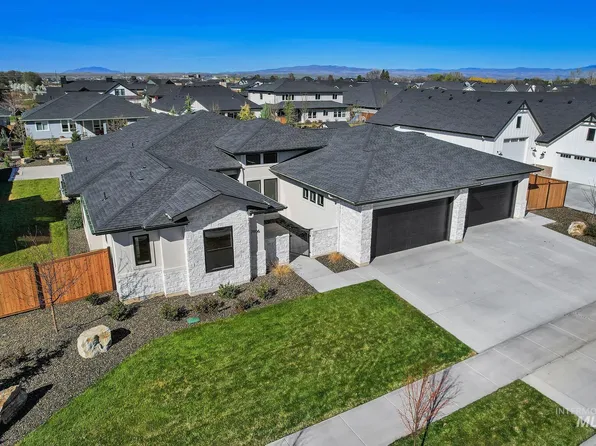 7906 W Heugh Ln, Eagle, ID 83616
