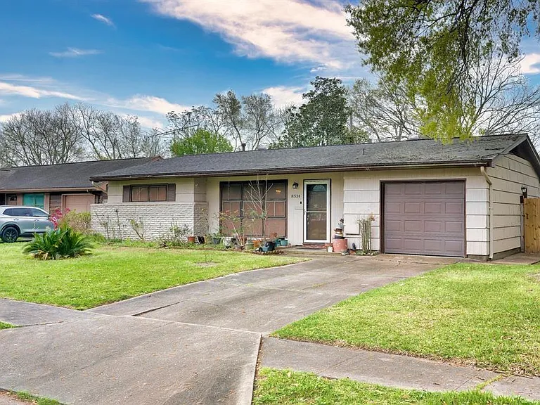 8534 Dillon St — Photo 5