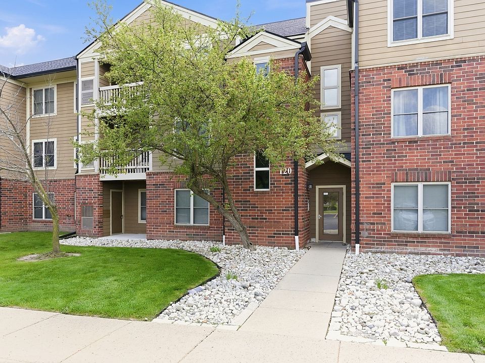 1st image of 120 Glengarry Dr APT 109