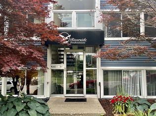 2419 Riverside Dr APT 205, Trenton, MI 48183