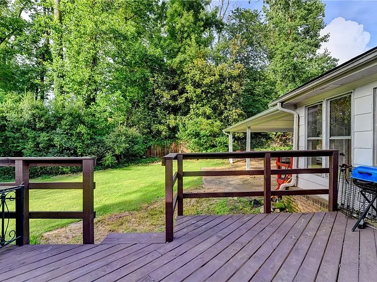 268 Allen Ct SW — Photo 46