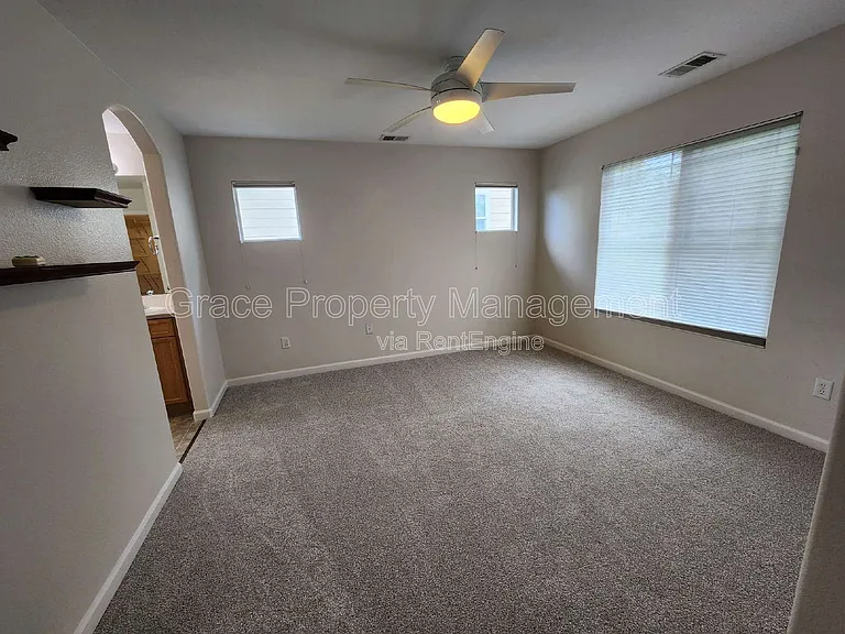 4731 Lucca Dr — Photo 19