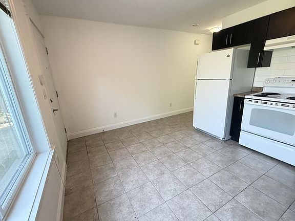 5th image of 2629 Pandora St #Basement