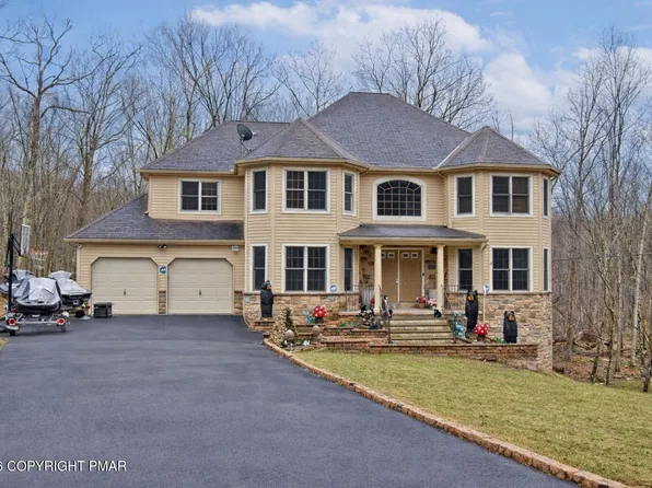 131 Canterbury Rd, Bushkill, PA 18324