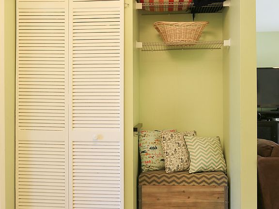 5th image of 4549 Carambola Cir S