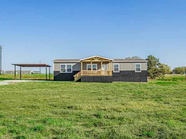 2031 Denver Rd, Sunset, TX 76270