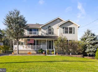 1102 S Fairview St, Riverside, NJ 08075