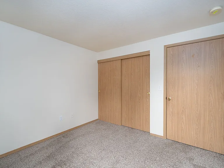1519 SE Roberts Dr — Photo 16