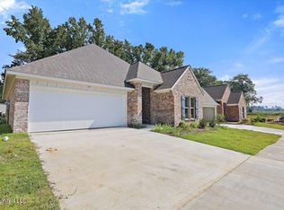 111 Hyde Park Dr, Brandon, MS