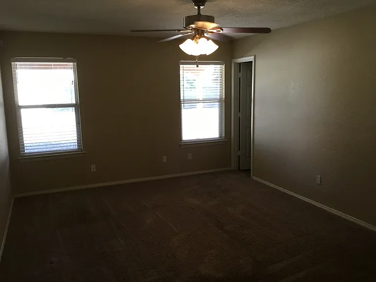 4039 Cresta Park Ave NW — Photo 7