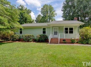 2203 Winterberry Dr, Chapel Hill, NC 27514