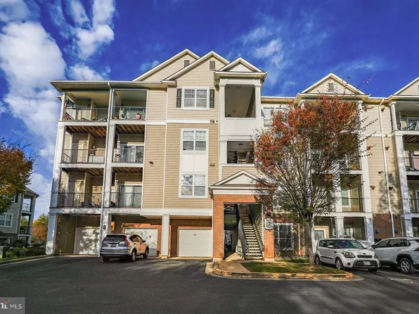 19625 Galway Bay Cir APT 104, Germantown, MD 20874