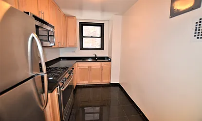 Rented by Manhattan Realty Group
