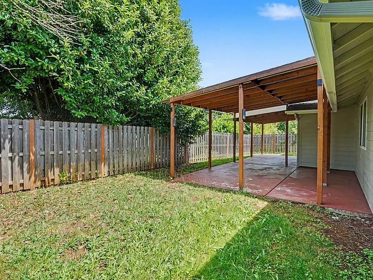 1075 Mildred Ln SE — Photo 42