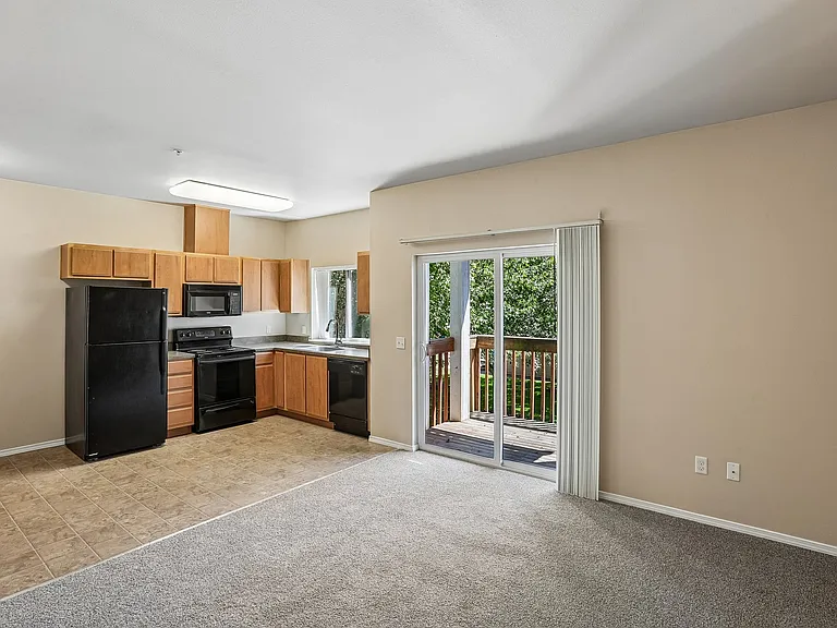 Legacy Oaks Apartments — Photo 54