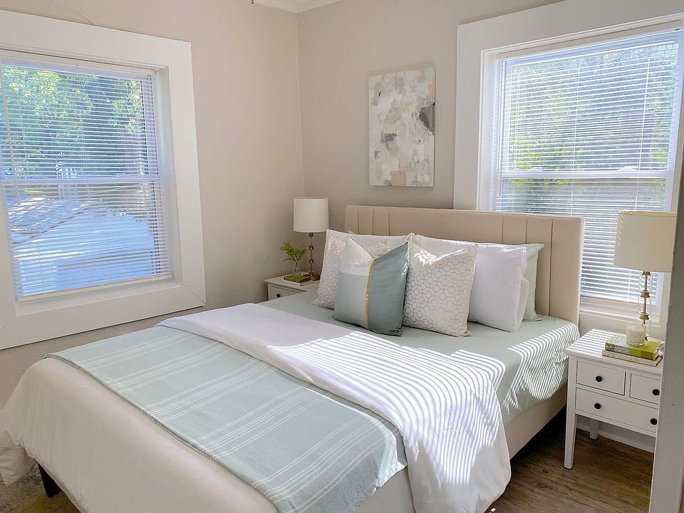 Gladstone Pointe Apartments 301307 N Gladstone Blvd Kansas City MO