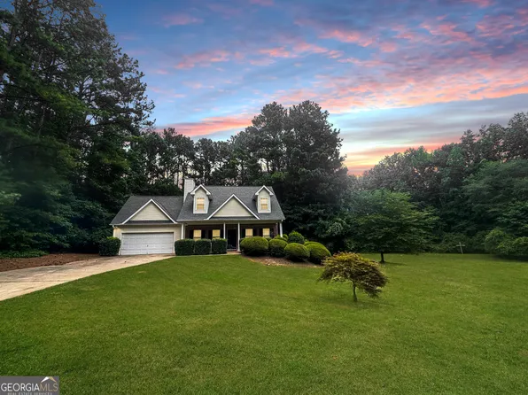 203 Raventree Ln, Griffin, GA 30224