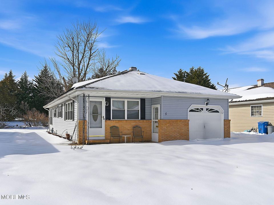 1st image of 5 Le Lamentin Drive