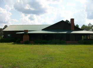 137 Crosby Ln, Homerville, GA 31634