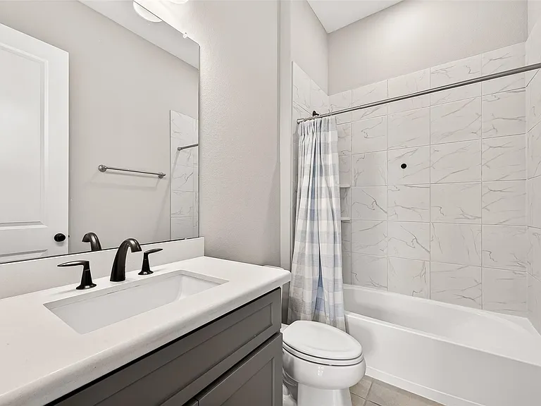 1635 Delta Oaks Dr — Photo 30