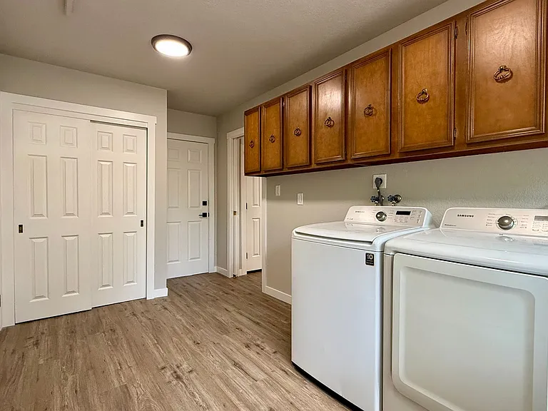 5330 Miranda Rd — Photo 33