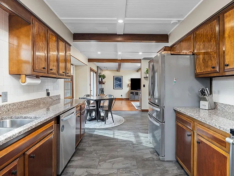 Refrigerator not included, all other kitchen appliances included