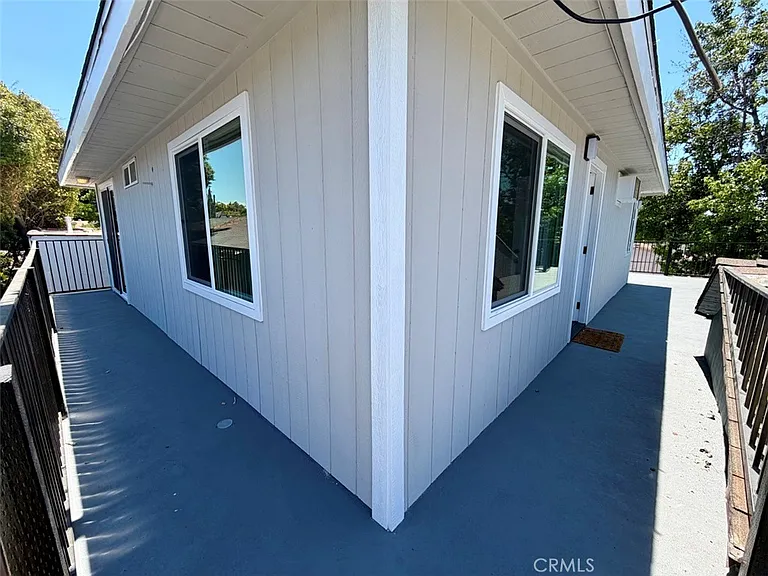 1550 N Avenue 45 — Photo 21