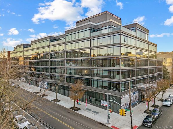 38-20 Parsons Blvd #426