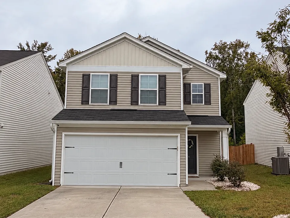 516 Moresby Way
