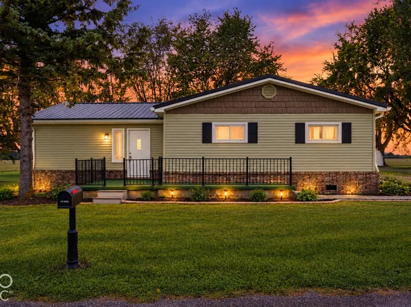 5637 N County Road 900 E, Losantville, IN 47354