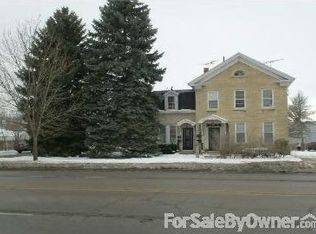 615 S State St, Lockport, IL 60441