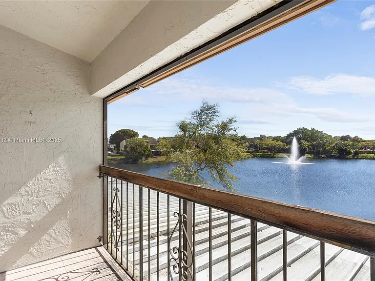 14293 S Kendale Lakes Cir — Photo 14