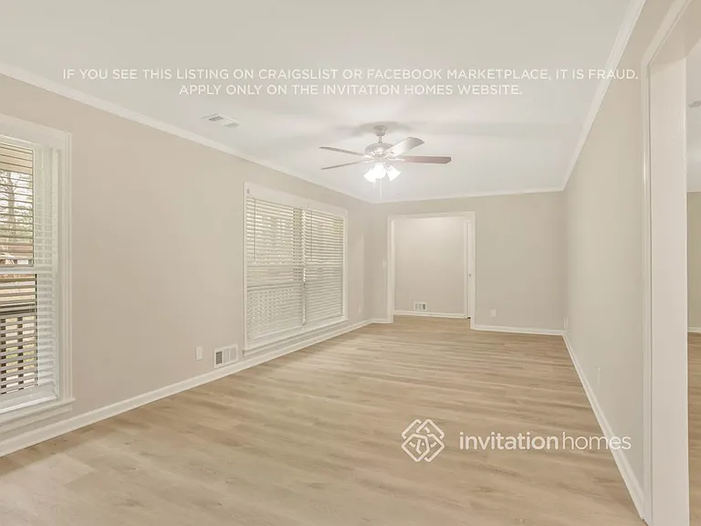 1707 Laurens Dr SW — Photo 7