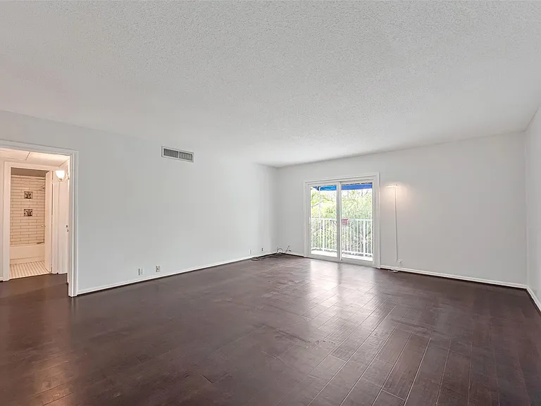 2601 Bellefontaine St #B309 — Photo 7